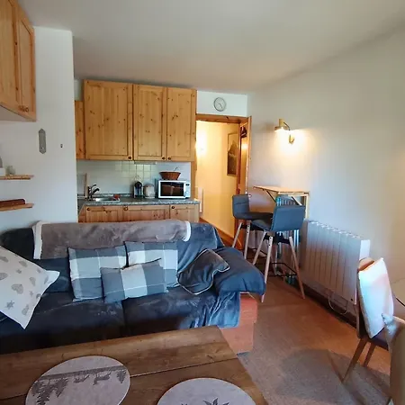Cosy Avec Terrasse, Jardin, Proche Pistes Et Commerces A - Fr-1-445-188 Apartment Montgenevre